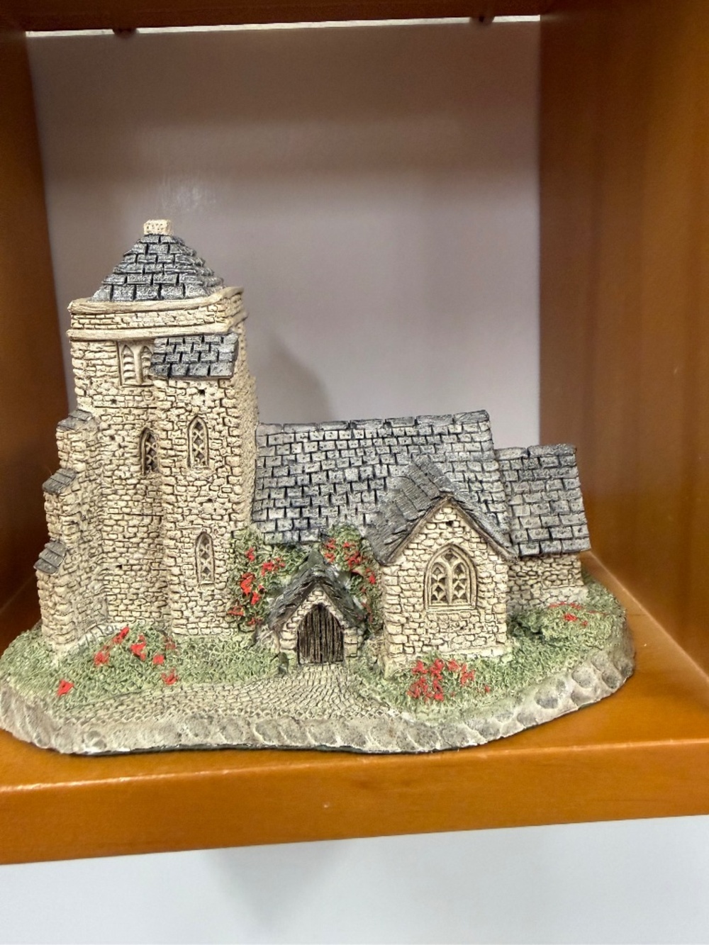 David's Cottage- Church- EJ719